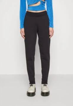 Adidas Originals Track Pant - Pantalon De Survêtement - Black -ASOS e9a9af2c8fd84a22abf91c19224319ee