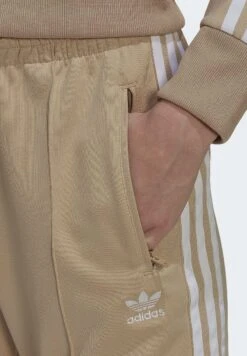 Adidas Originals Superstar - Pantalon De Survêtement - Beige -ASOS eaf387a307bb4f068f83ffbdaa1e1943