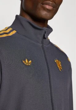 Adidas Originals MANCHESTER UNITED ICON TRACK TOP - Sweat Zippé - Utility Black -ASOS ec40f29ee237446cb3b119e3fec63352