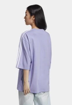 Adidas Originals Tee - T-Shirt Imprimé - Light Purple -ASOS ec8467c8e5944996a78cbcb05d174aed