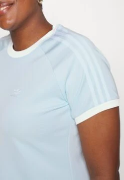 Adidas Originals Slim Tee - T-Shirt Imprimé - Almost Blue -ASOS ecda37ce629c4d618533fc59666918f0