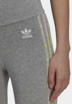 Adidas Originals Legging - Medium Grey Heather -ASOS edb3b733935e4a8a89acc4d2f1f2cf96