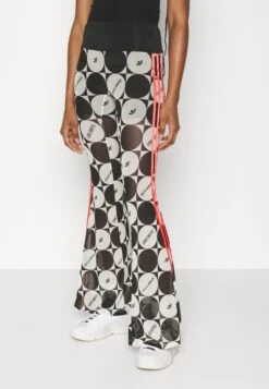 Adidas Originals Pride - Legging - Multi-Coloured -ASOS edce3811f66d441694c8073bfa6991c5