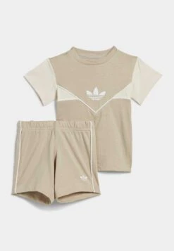 Adidas Originals Set - Pantalon De Survêtement - Beige 13 Adidas Originals Set - Pantalon De Survêtement - Beige -ASOS ee1641ee5d9c4997b2d95747c03d7650