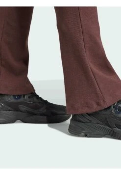 Adidas Originals Essentials Flared - Pantalon Classique - Shadow Brown -ASOS ef45a40df1334f9e8f7835700e062aa5