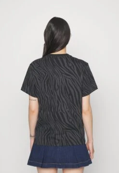 Adidas Originals Animal Tee - T-Shirt Imprimé - Carbon/Black 11 Adidas Originals Animal Tee - T-Shirt Imprimé - Carbon/Black -ASOS f0128a263ea648c0bbcecb467deac365