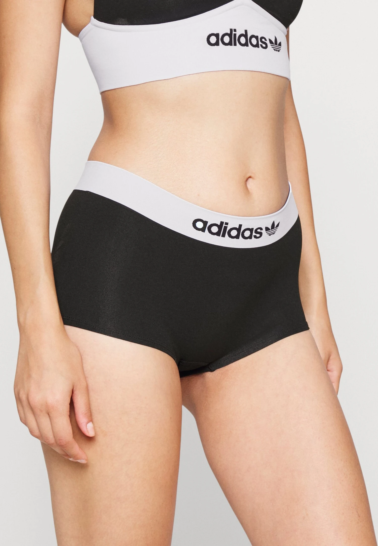 Adidas Originals Boyshort - Shorty - Black 1 Adidas Originals Boyshort - Shorty - Black