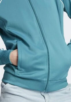 Adidas Originals Classics Sst - Blouson Bomber - Arctic Fusion -ASOS f511f4c0bea44e139d4a757242539739