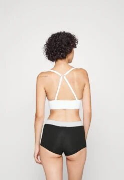 Adidas Originals Boyshort - Shorty - Black 7 Adidas Originals Boyshort - Shorty - Black -ASOS f6f5f894972b4bc495bb3713f38284b9