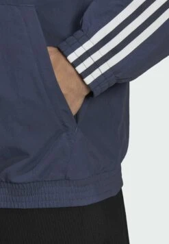 Adidas Originals Lock Uptt - Veste De Survêtement - Blue -ASOS f821ec514508404cb3ad63d1e2d4497e