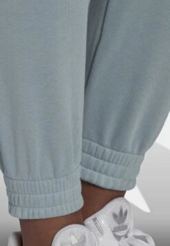 Adidas Originals Cuffed - Pantalon De Survêtement - Magic Grey -ASOS f868414499fa4fe6acaf1f2a2d48dc82