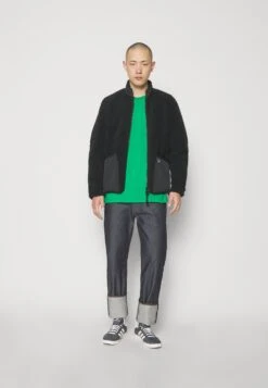 Adidas Originals Essential - T-Shirt Basique - Green -ASOS f9a4846c78d145d9b12f9f87293e9b69