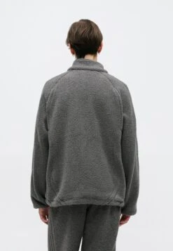 Adidas Originals Veste Polaire - Grey Strata -ASOS fc9af677d10044b7b789b5ea14a35379