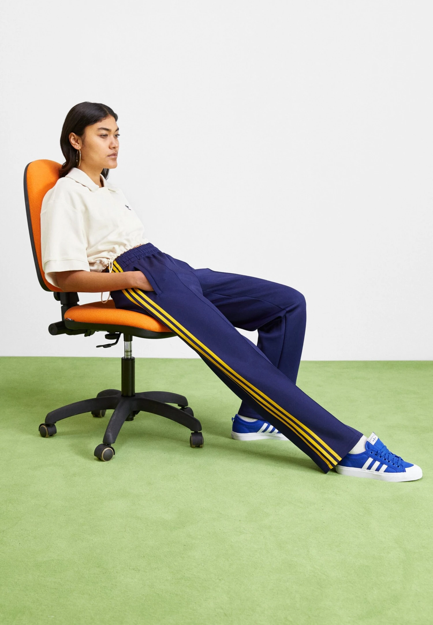 Adidas Originals Sst Tp Os - Pantalon De Survêtement - Dark Blue 2 Adidas Originals Sst Tp Os - Pantalon De Survêtement - Dark Blue – Image 2