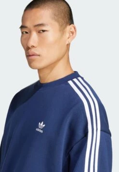 Adidas Originals OVERSIZE CREW - Sweatshirt - Night Indigo -ASOS ff1e190a2ff3450e8d4c70081c0773e8